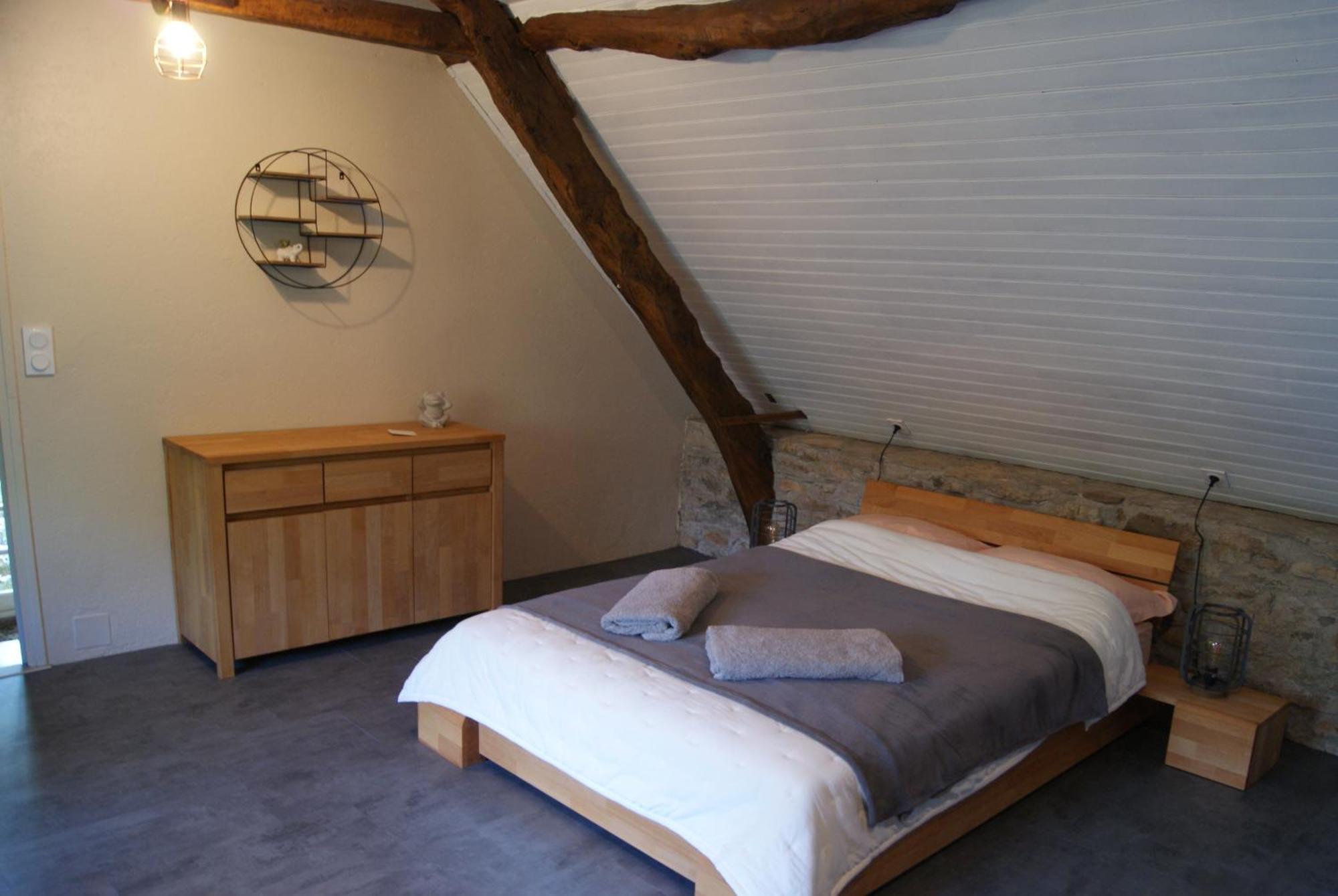 Le Domaine De La Claire Fontaine Gites -Chambres D'Hotes Montvalent Exterior foto